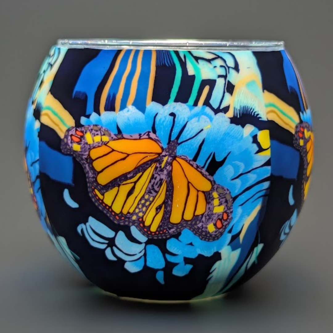 Globe lumineux Claymaster – Papillon Monarque, emballé dans une boîte cadeau